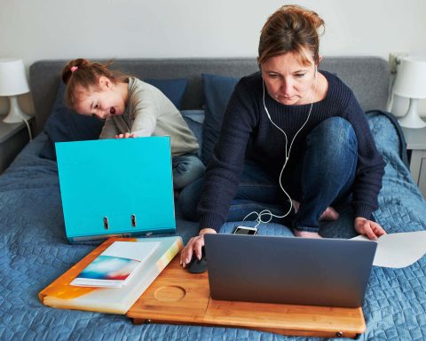 woman-mother-working-doing-her-job-remotely-during-2022-11-14-11-05-24-utc.jpg